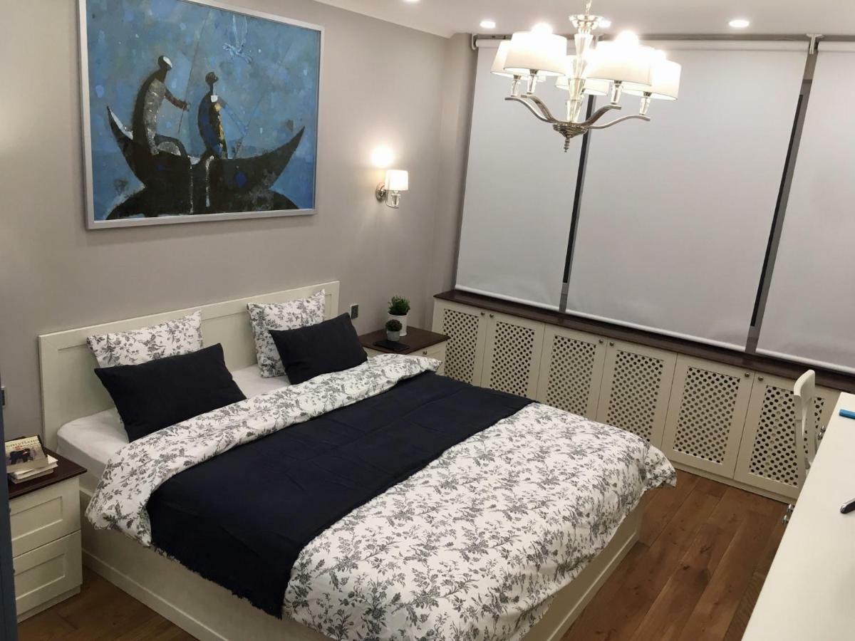 A Luxury Apartment With Patio And Bbq 소피아 외부 사진